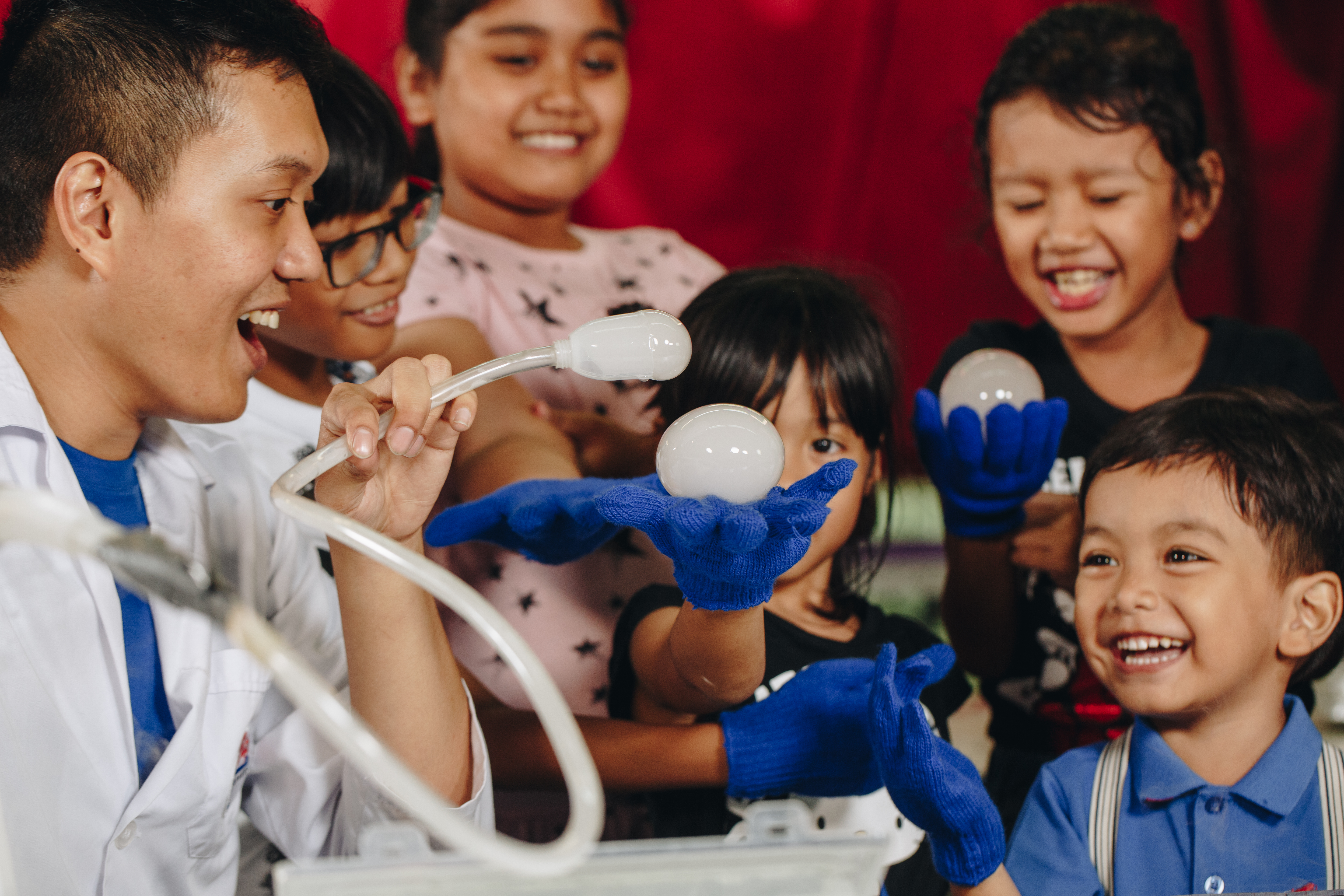 Snow City The Learning Experience | Snow City Singapore | Science Centre  Singapore