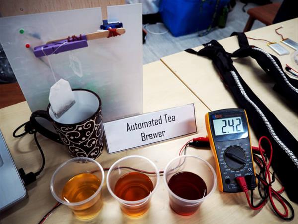Tea-Brewer Tea-Brewer