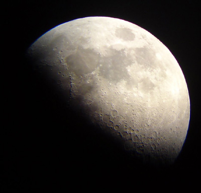DSC00629 Quarter Moon small DSC00629 Quarter Moon small